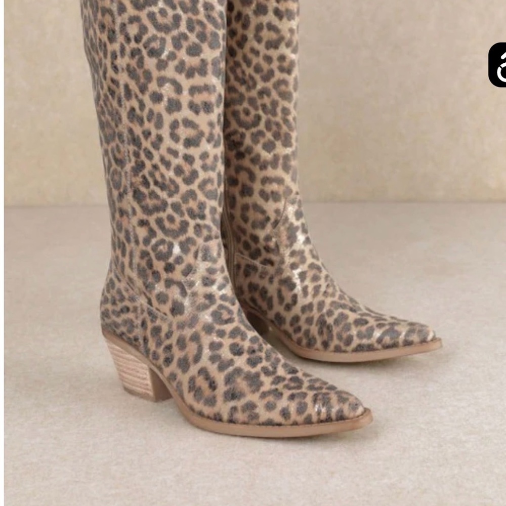 BRAND NEW KNEE HIGH SOLD OUT LIM EDITION BOUTIQUE COWGIRL BOOTS